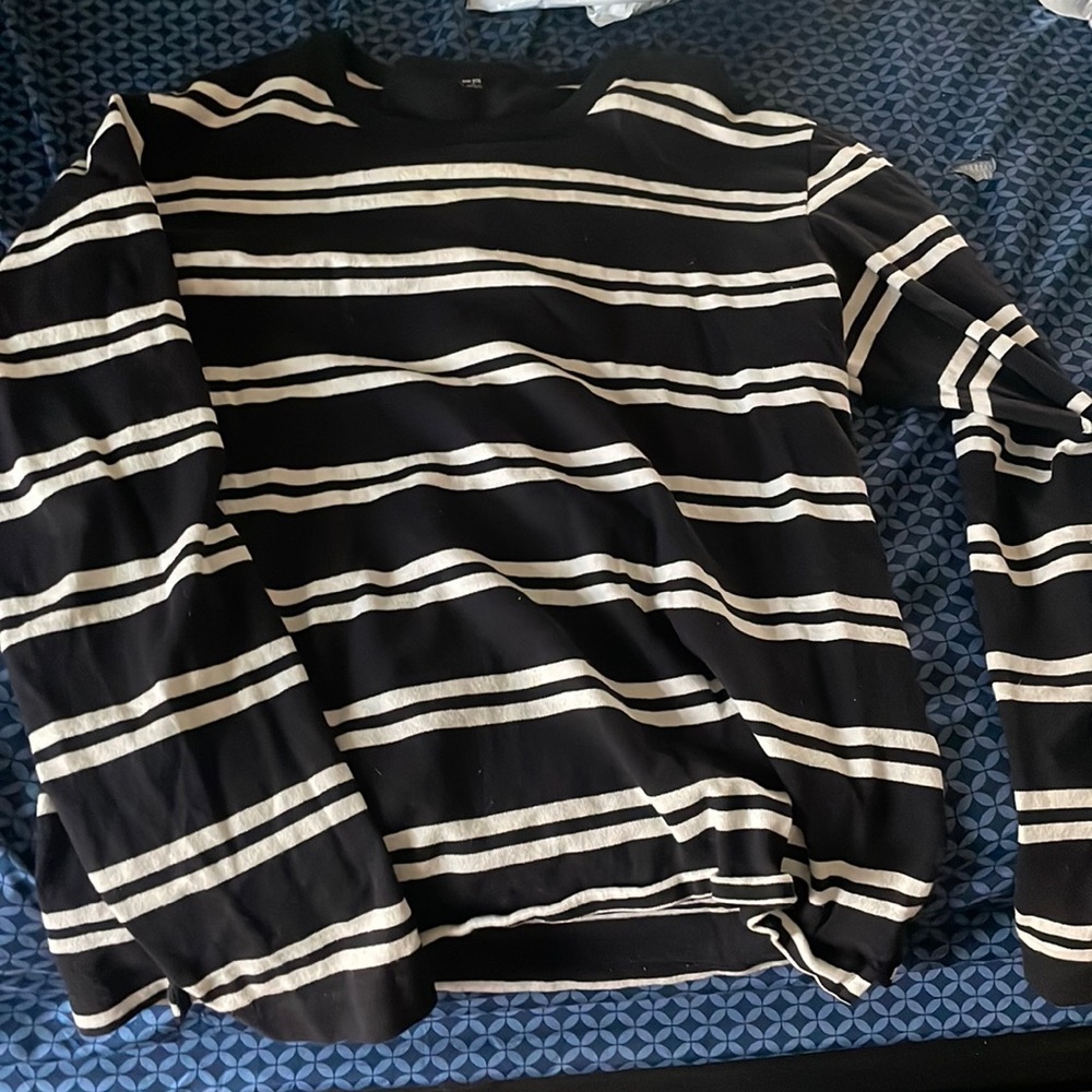 Uniqlo Long Sleeve Striped